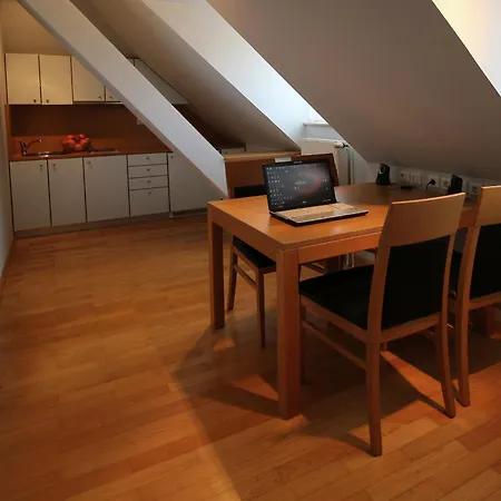 Apartments Villa Boltez Kranj Room photo