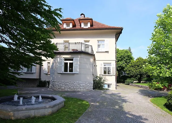 Apartments Villa Boltez